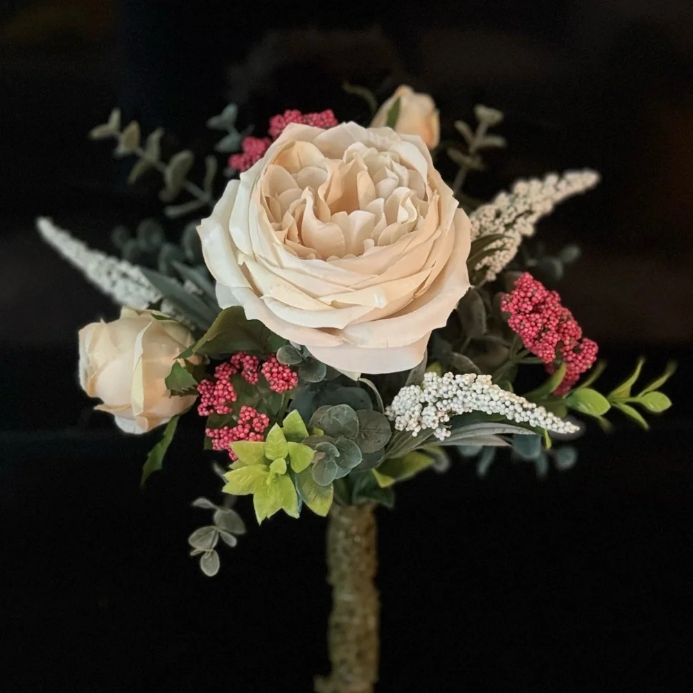 IT’S NEW Small Cream and Green Faux Floral Accent Arrangement